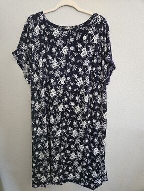 Lularoe Chelsea Dress, 2XL, Navy With White Floral Print